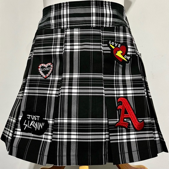 No Boundaries Dresses & Skirts - VARSITY Black & White Plaid Mini Skirt Juniors Size Medium (7-9)